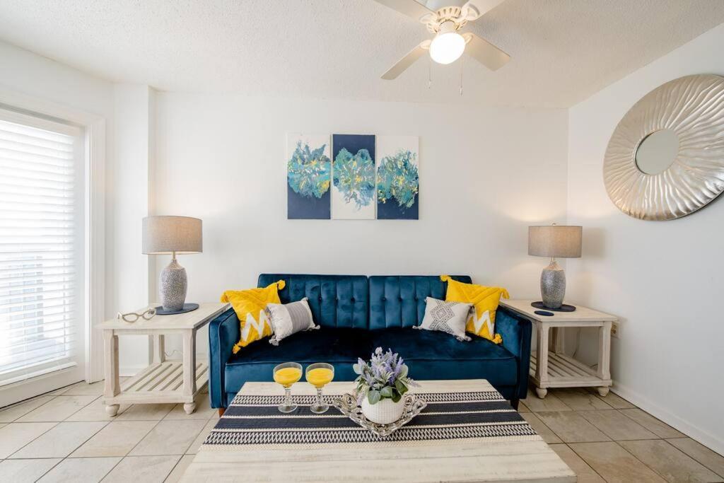 Royal Retreat-Amazing View-King Bed-1 Bedroom-Full Kitchen-Free Parking-Self Check-In Myrtle Beach Zewnętrze zdjęcie