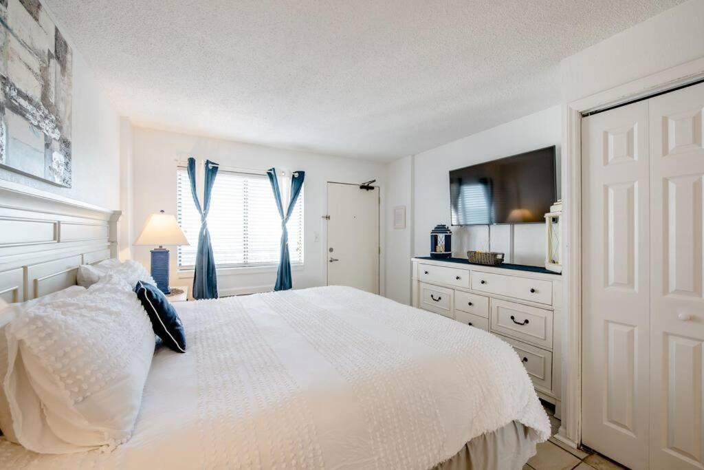 Royal Retreat-Amazing View-King Bed-1 Bedroom-Full Kitchen-Free Parking-Self Check-In Myrtle Beach Zewnętrze zdjęcie