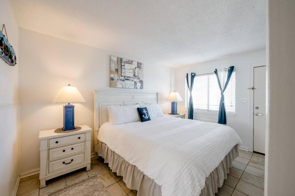 Royal Retreat-Amazing View-King Bed-1 Bedroom-Full Kitchen-Free Parking-Self Check-In Myrtle Beach Zewnętrze zdjęcie