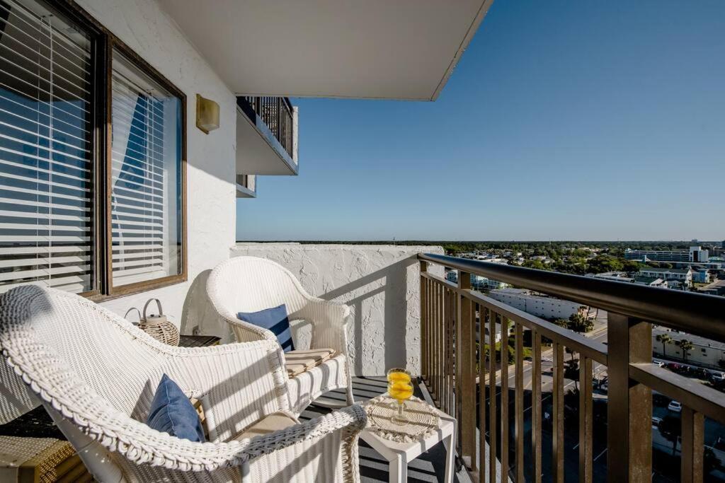 Royal Retreat-Amazing View-King Bed-1 Bedroom-Full Kitchen-Free Parking-Self Check-In Myrtle Beach Zewnętrze zdjęcie