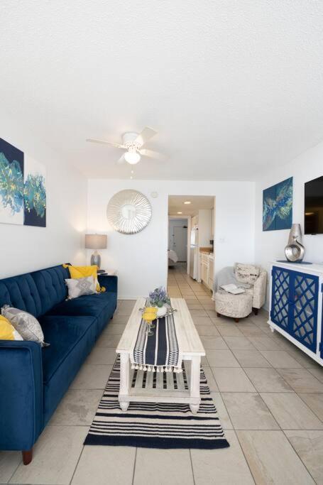 Royal Retreat-Amazing View-King Bed-1 Bedroom-Full Kitchen-Free Parking-Self Check-In Myrtle Beach Zewnętrze zdjęcie